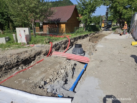 Motnik (3)